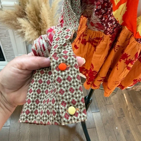 BNWT Free People Multicolor V-Neck Blouse - Picture 5 of 9